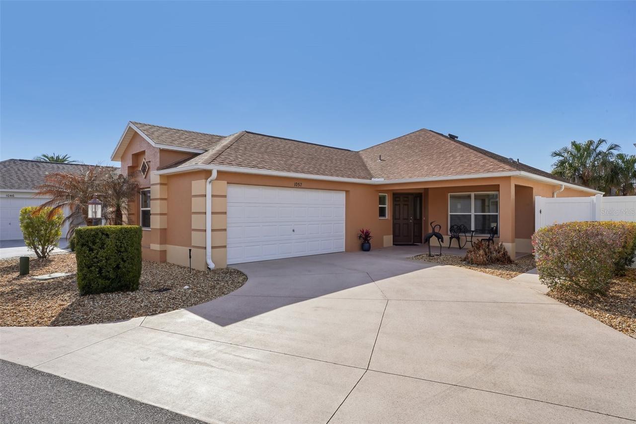 1052 Becker Ave., The Villages, FL 32163