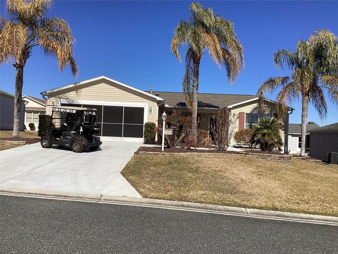 457 Alora St., The Villages, FL 32162