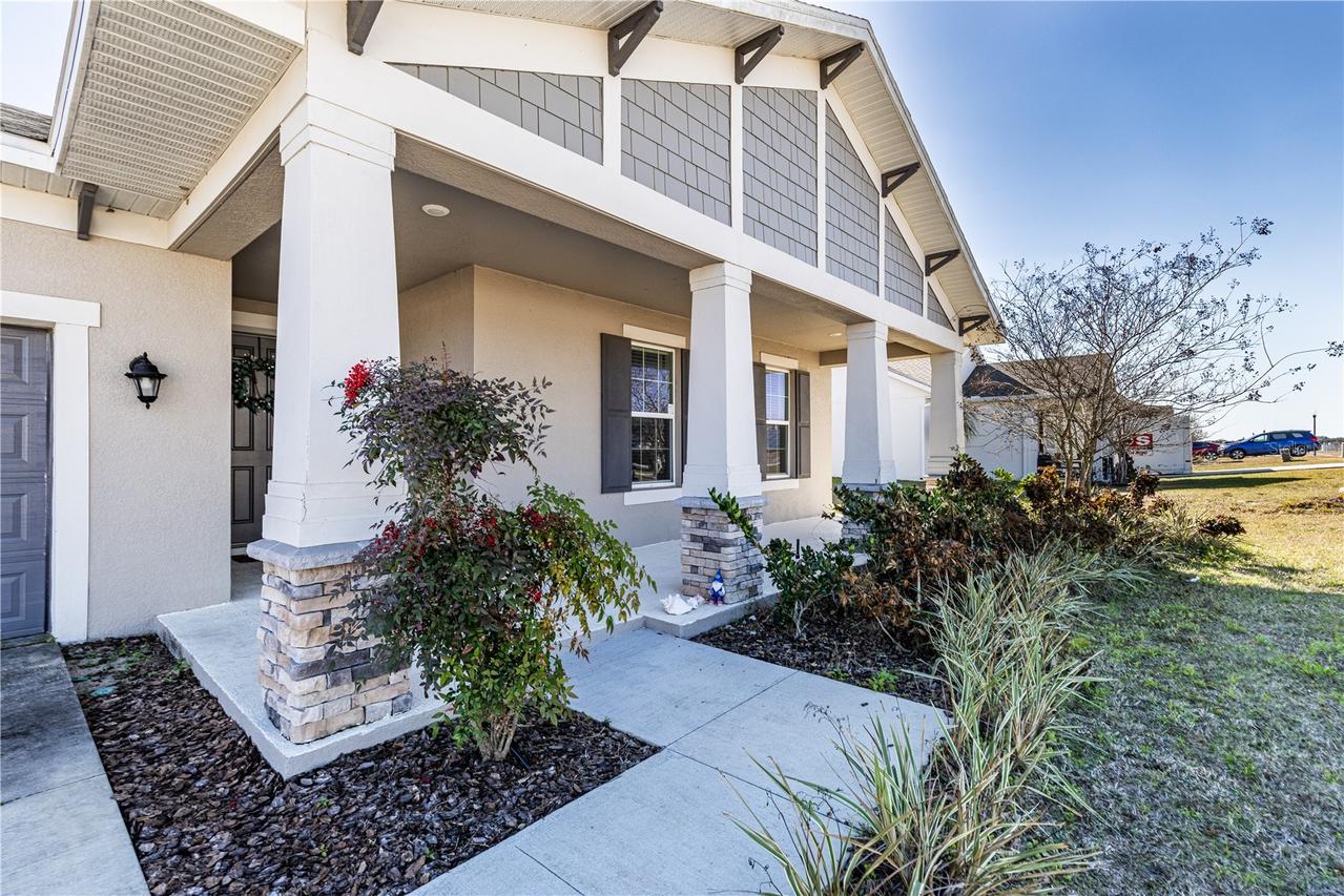 13343 Lake Yale View Loop, Grand Island, FL 32735