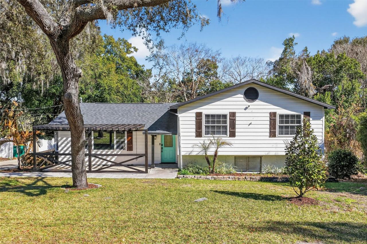 1824 Crestview Dr., Mount Dora, FL 32757