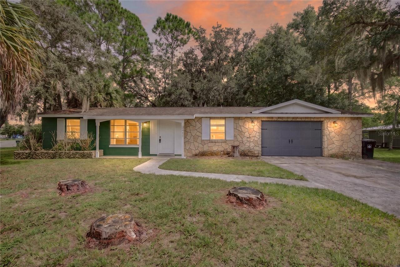 2071 Canal Rd., Deltona, FL 32738