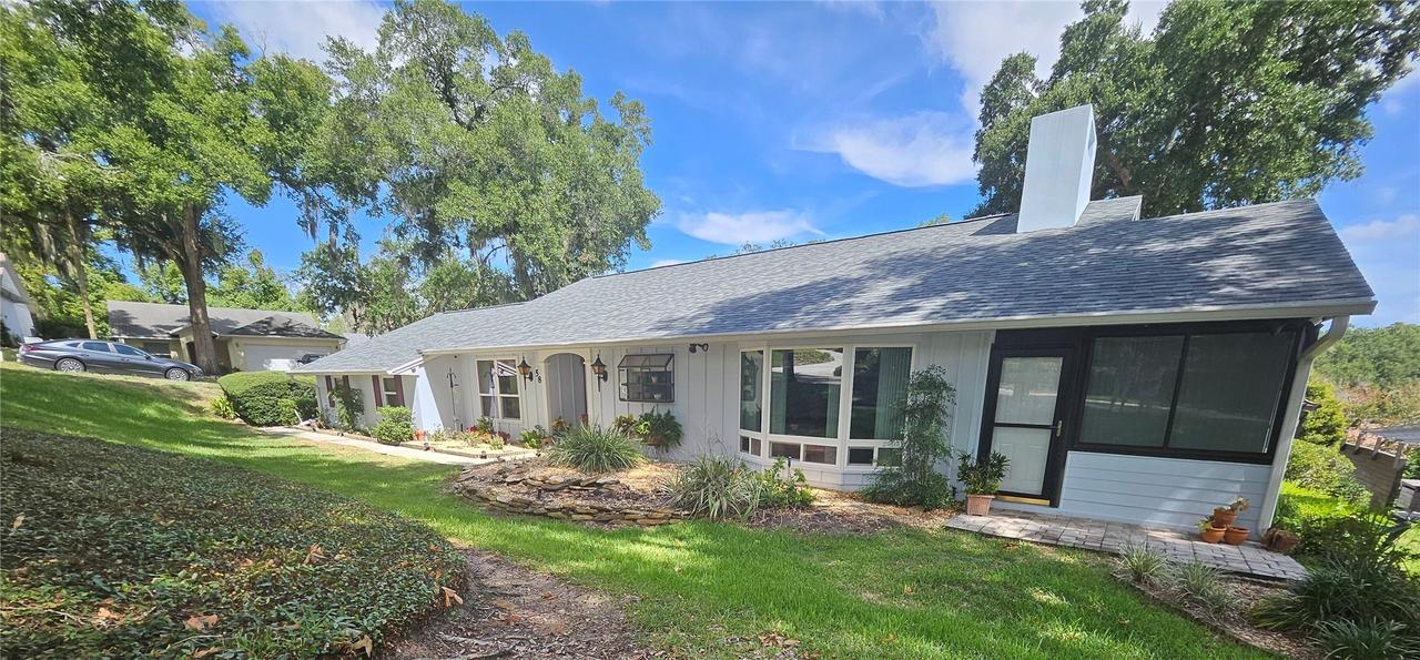 58 Townhill Dr., Eustis, FL 32726