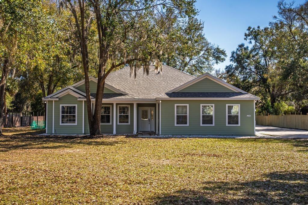 260 Cassady St., Umatilla, FL 32784