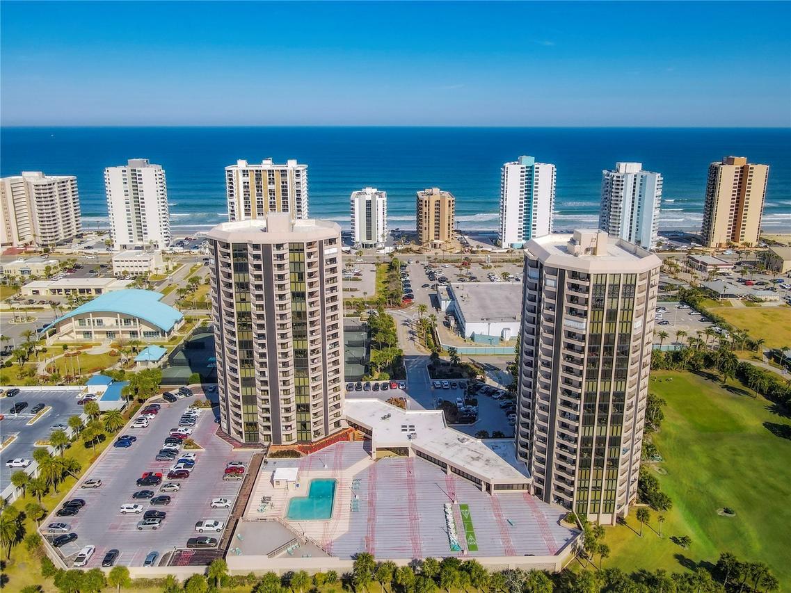 1 Oceans West Blvd #6A4, Daytona Beach, FL 32118