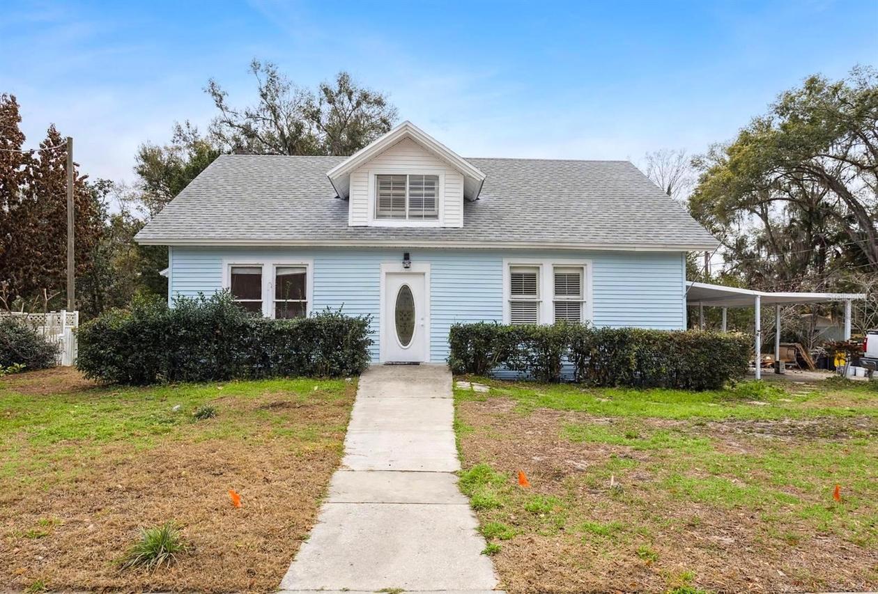 212 Cassady St., Umatilla, FL 32784