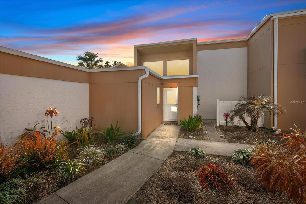 1051 S Highland St. #A, Mount Dora, FL 32757