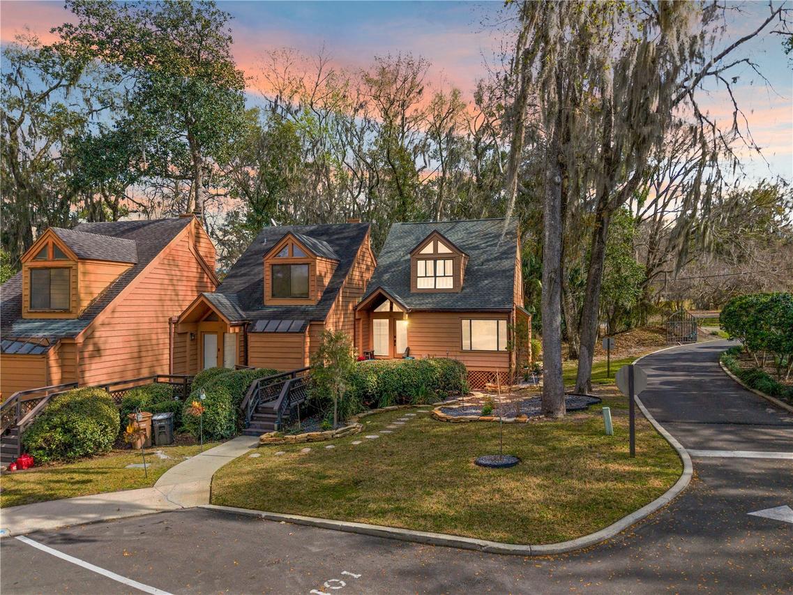 1621 NE 2nd St. #101, Ocala, FL 34470