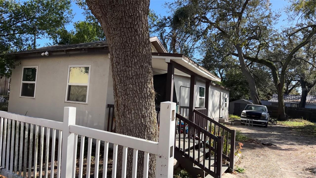 10009 N Florence Ave., Tampa, FL 33612