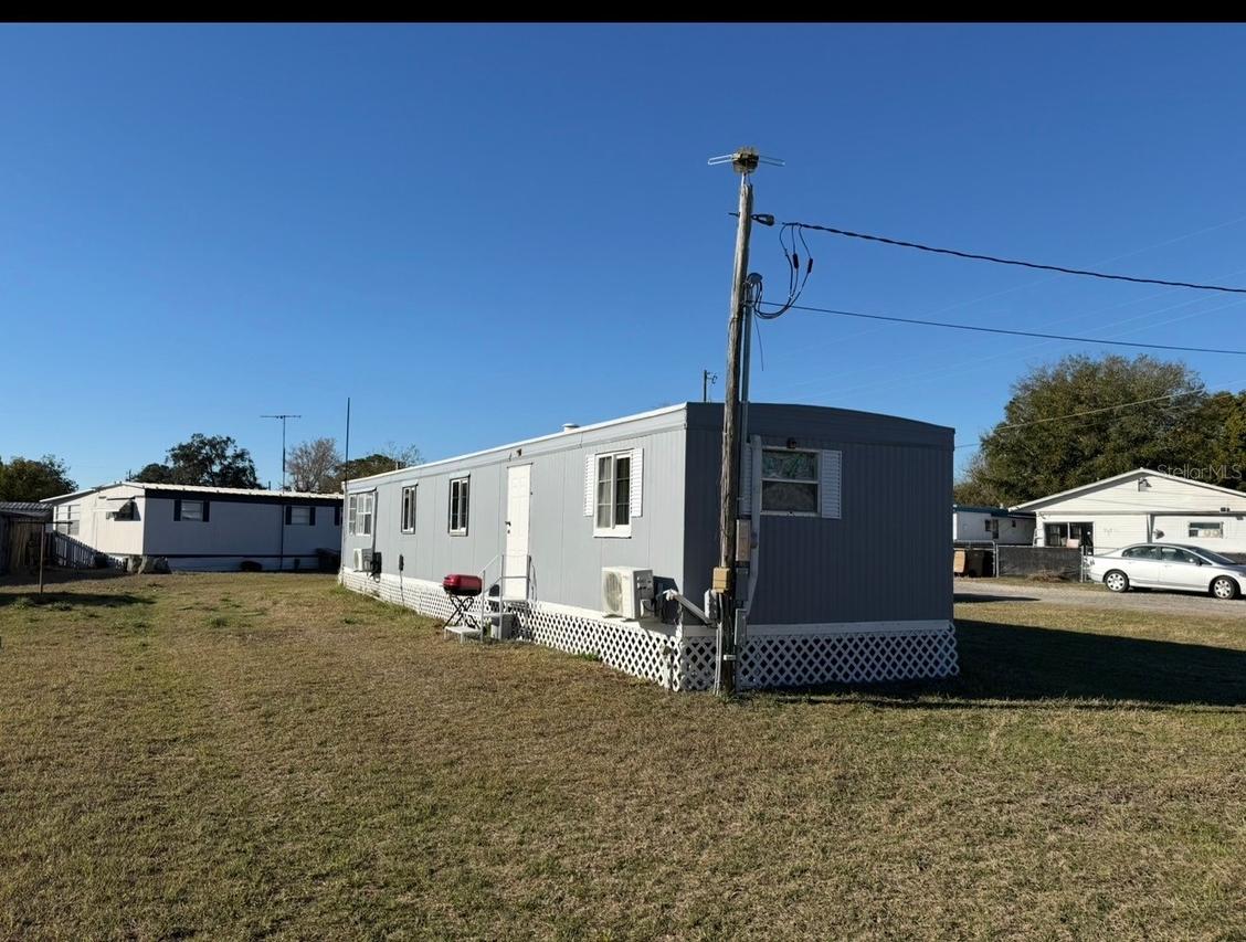 34944 3rd Ave., Leesburg, FL 34788