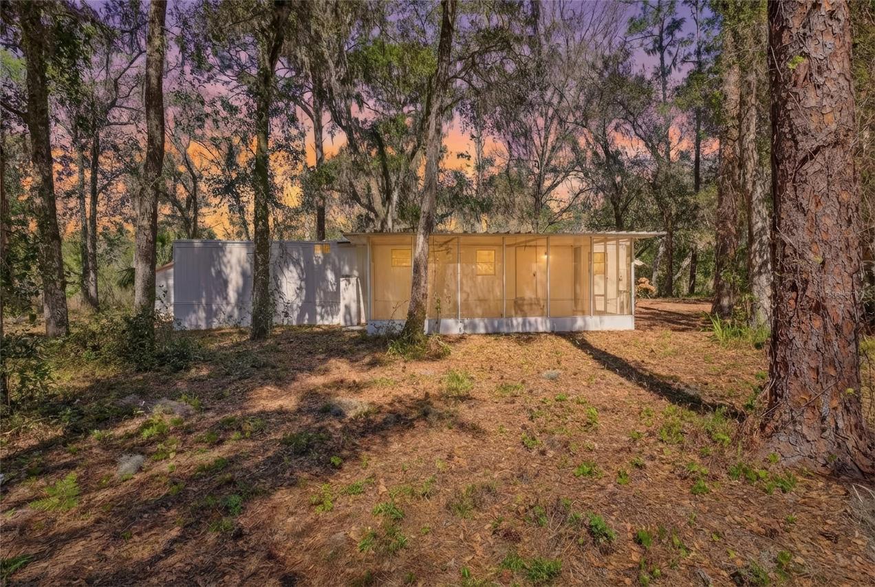 13401 Palm Dr., Astatula, FL 34705