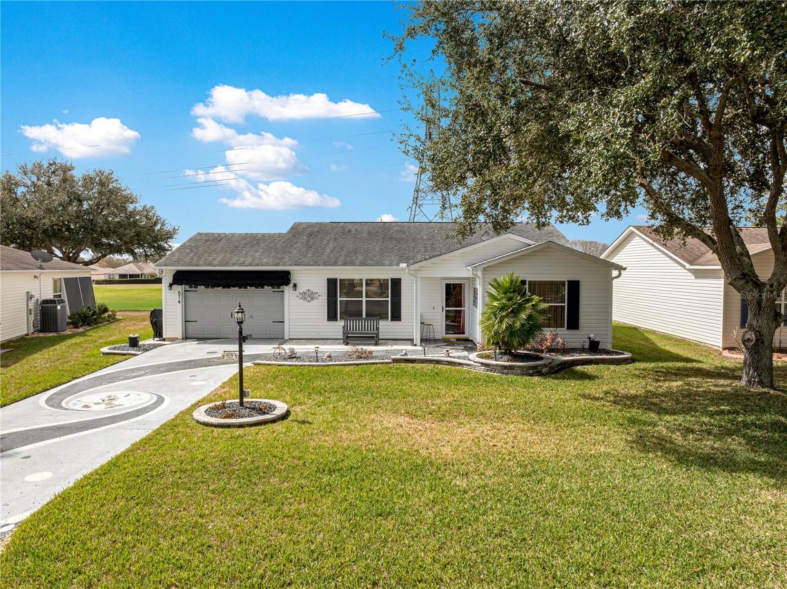 674 Camino Del Rey Dr., The Villages, FL 32159