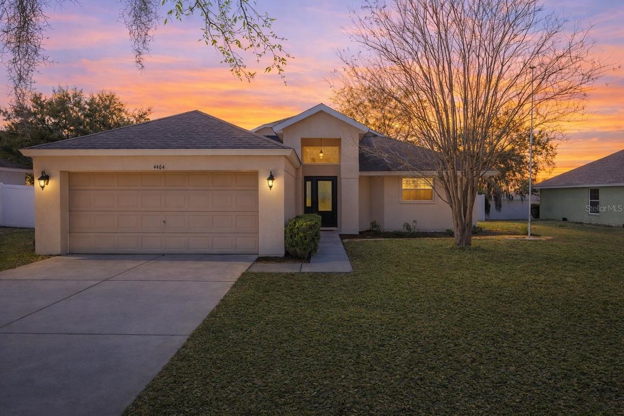 4464 Caicos Dr., Tavares, FL 32778