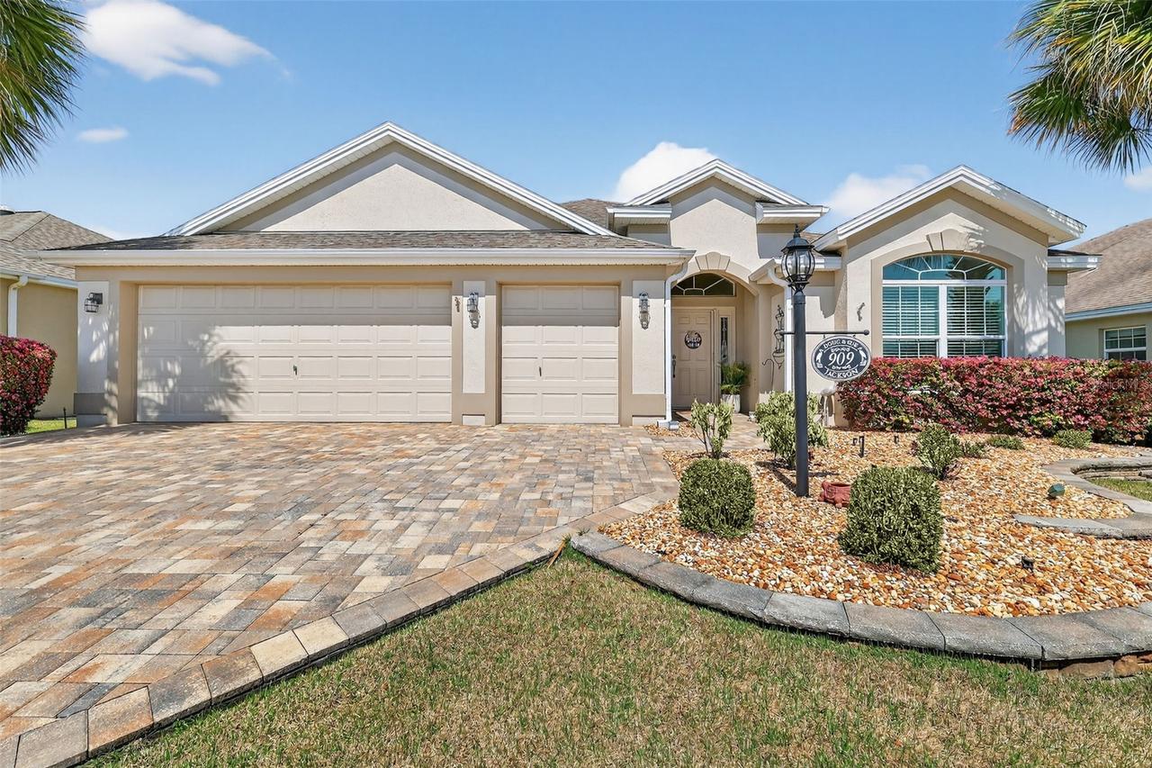 909 Vanilla Leaf Pl., The Villages, FL 32163