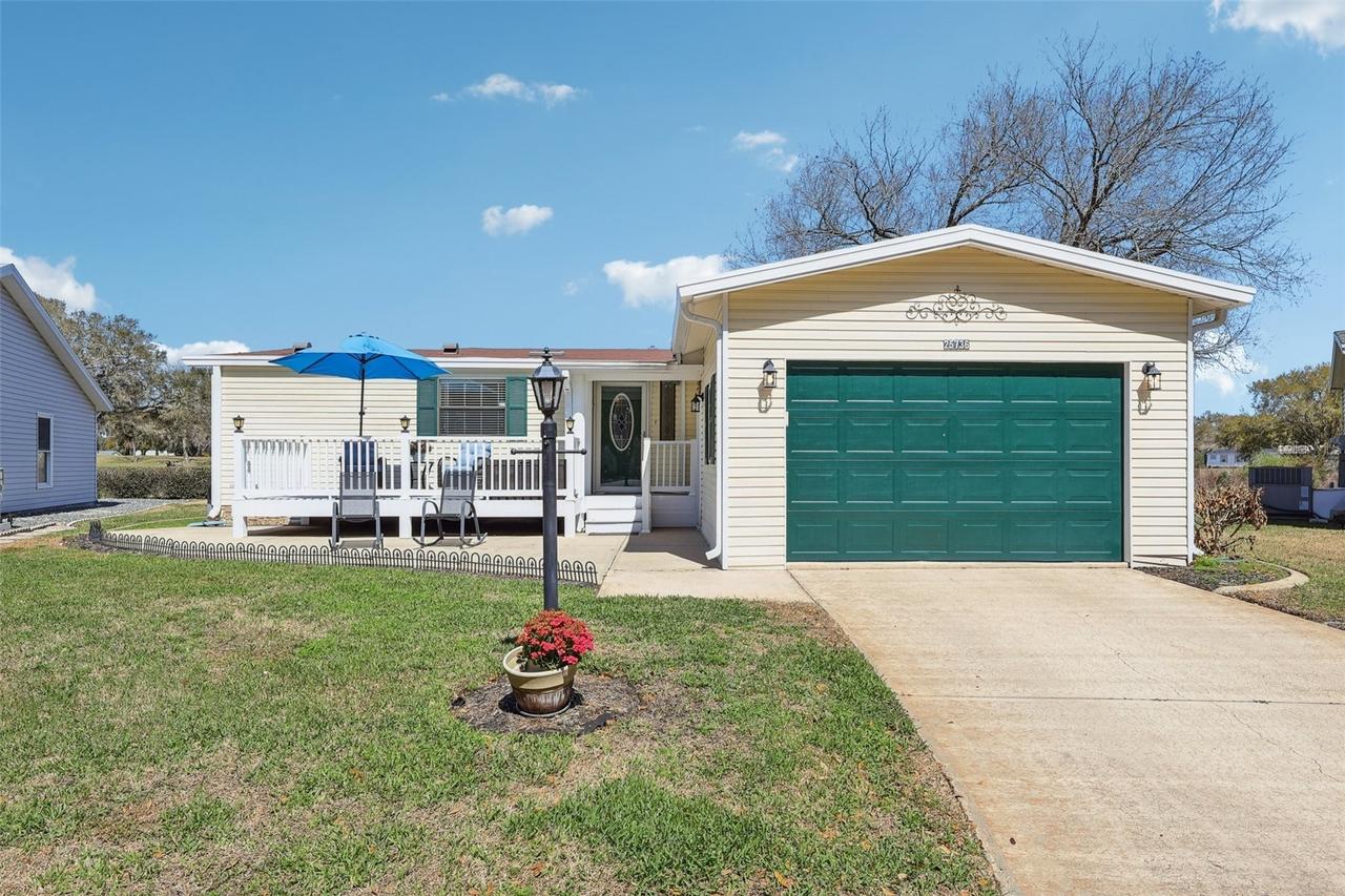 25736 Oak Alley, Leesburg, FL 34748