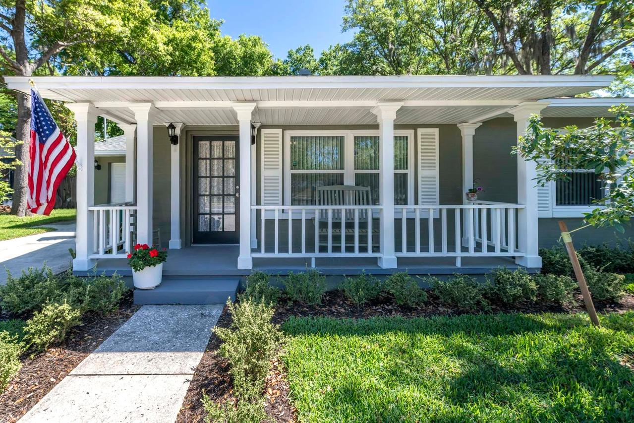 1210 N Donnelly St., Mount Dora, FL 32757