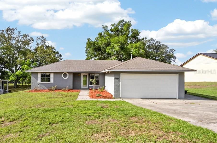 12584 Wedgefield Dr., Grand Island, FL 32735
