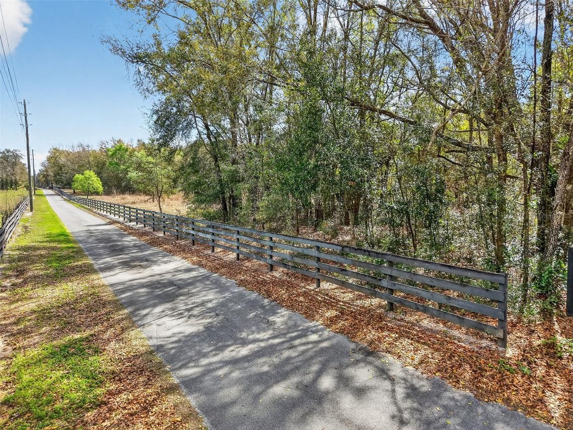 3800 Double D Circle R Tr., Lady Lake, FL 32159