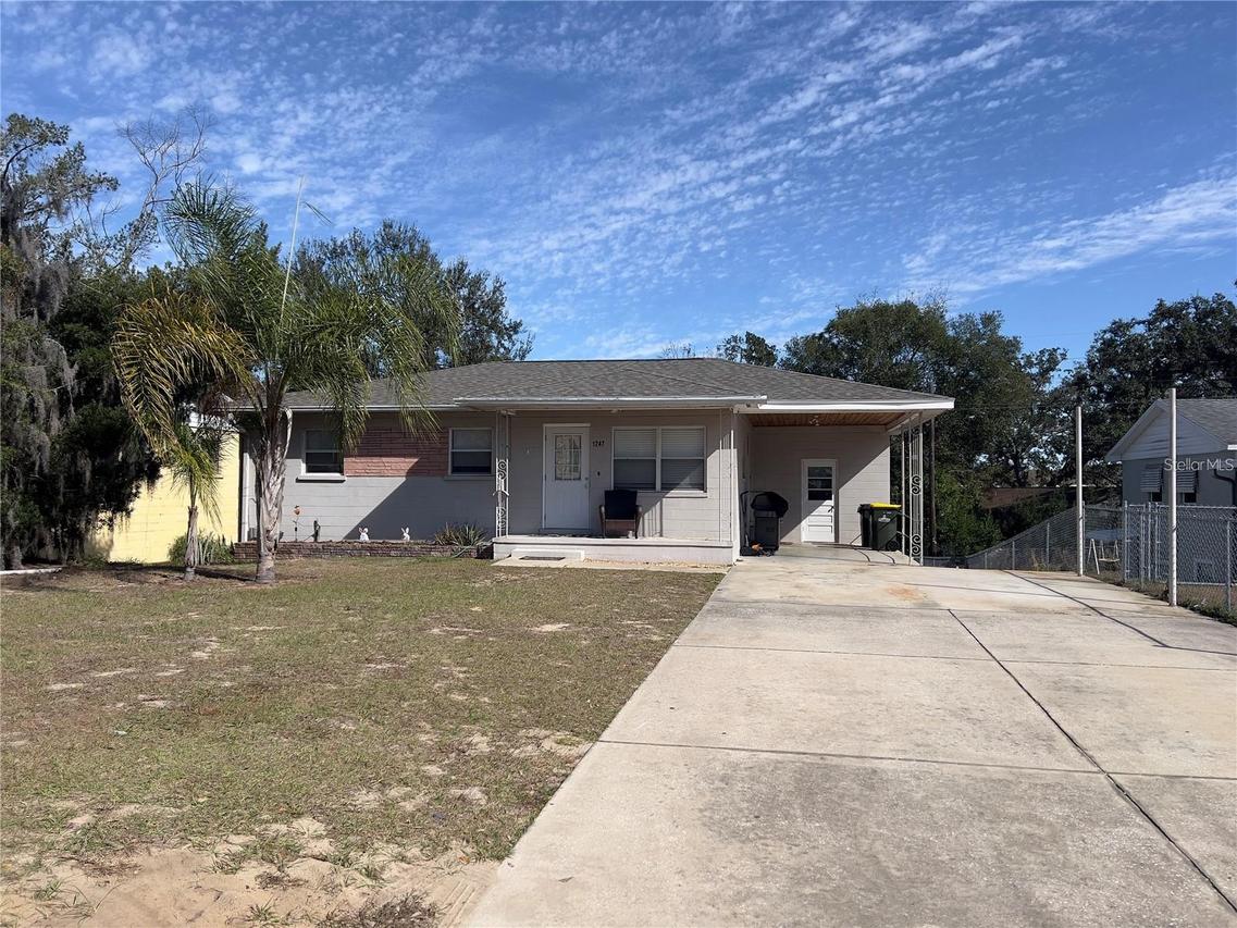 1247 Lakeview Dr., Clermont, FL 34711