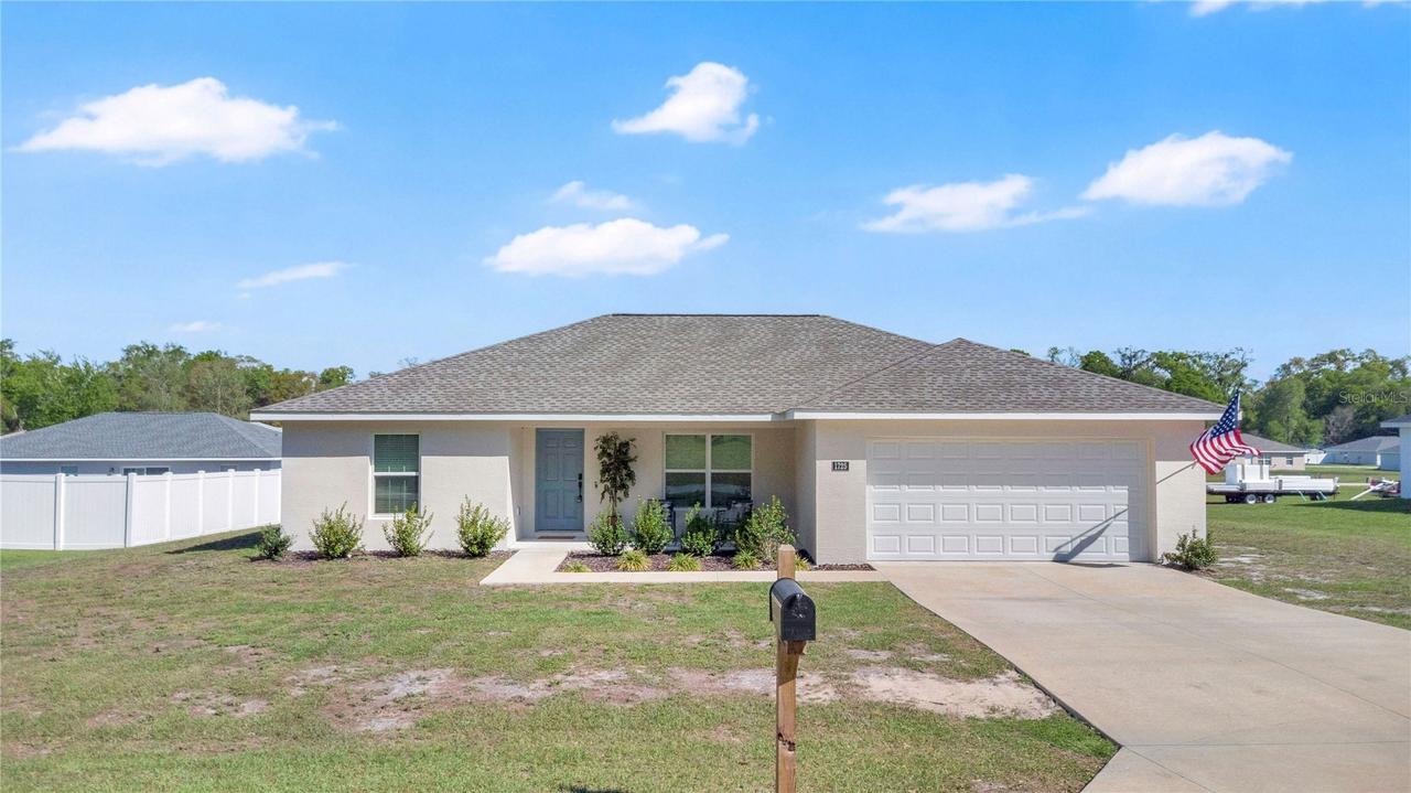 1725 NE 160th Pl., Citra, FL 32113
