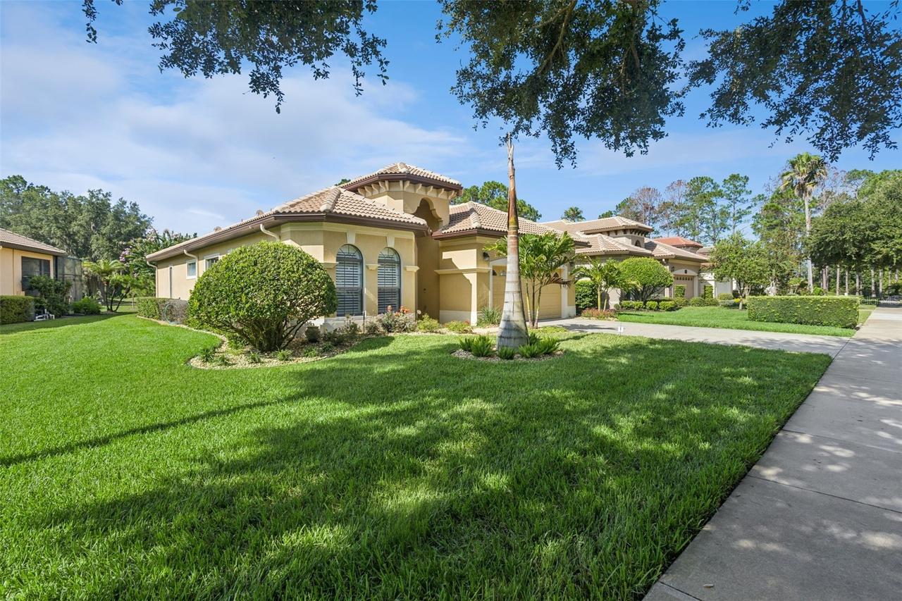 9512 Serra Ct., Howey In The Hills, FL 34737