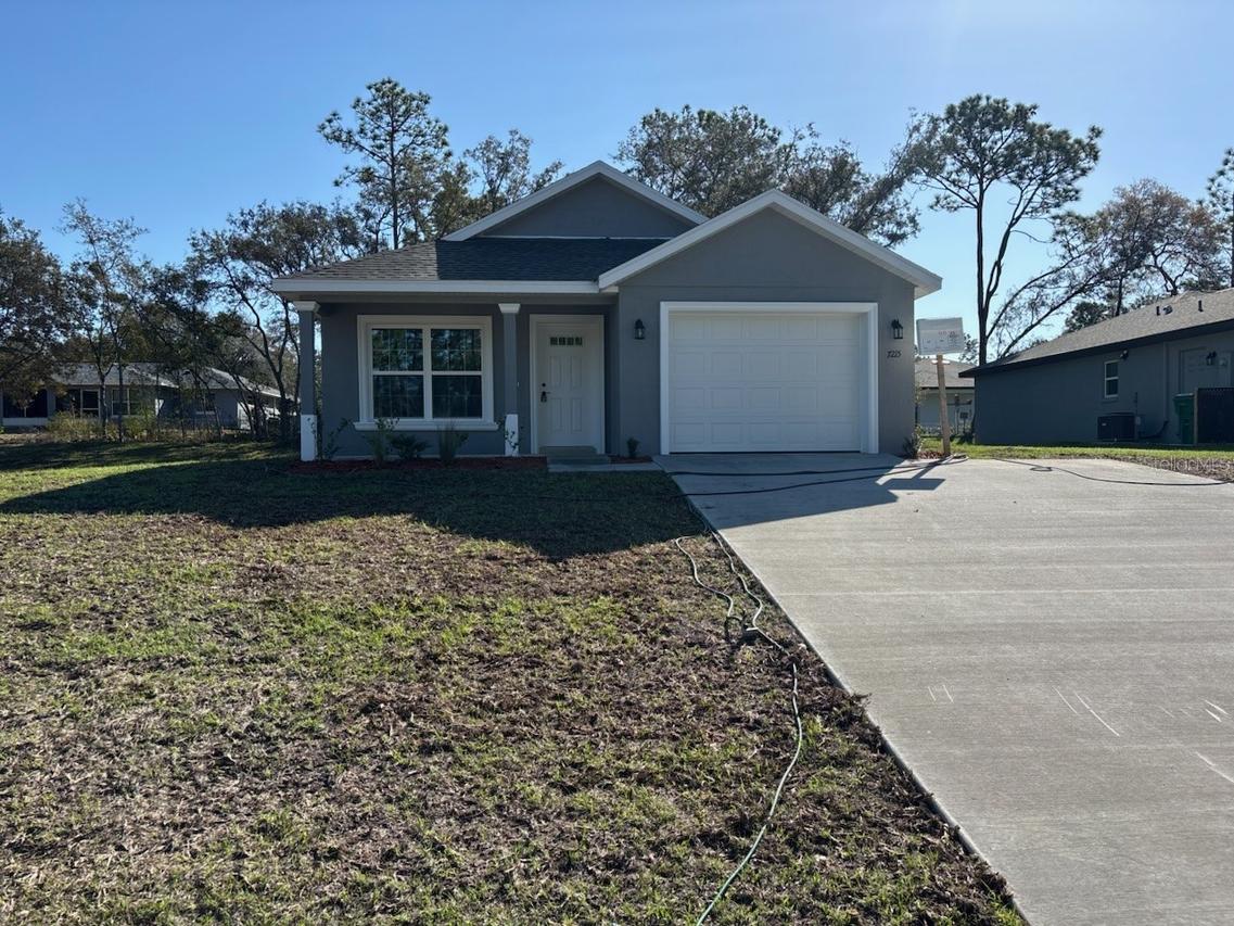 7215 N Radcliff Ave., Citrus Springs, FL 34434