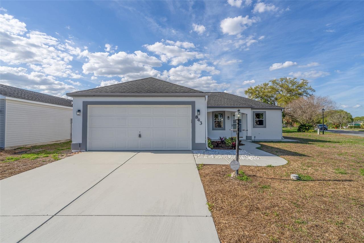 843 Bolivar St., Lady Lake, FL 32159