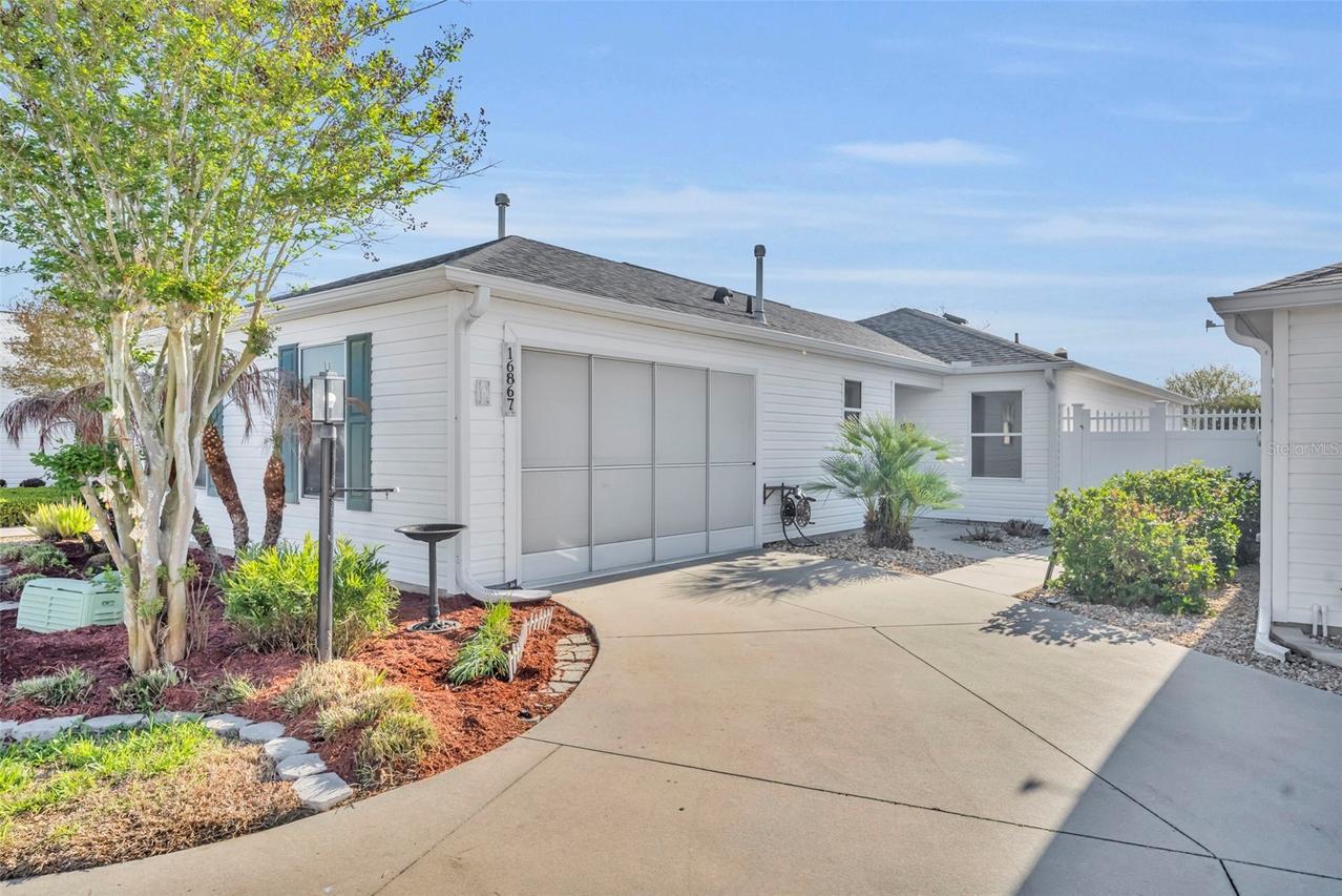 16867 SE 80th Ashgrove Ter., The Villages, FL 32162
