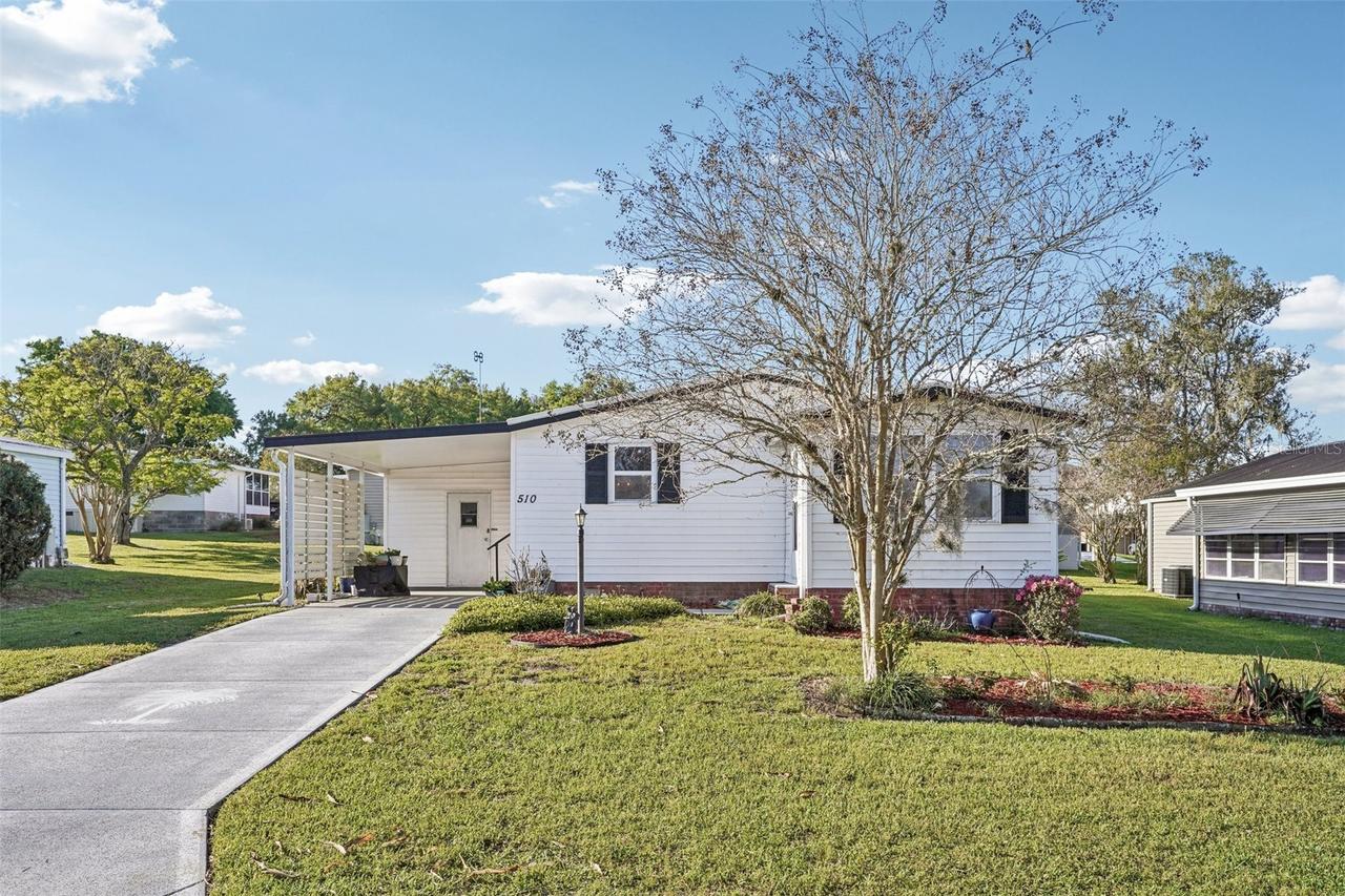 510 Bonita Dr., Lady Lake, FL 32159
