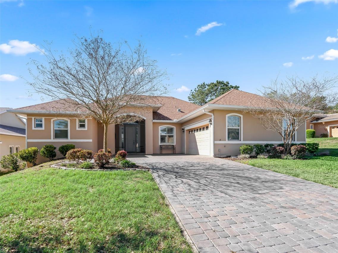 5414 Sandy Hill Ln., Lady Lake, FL 32159