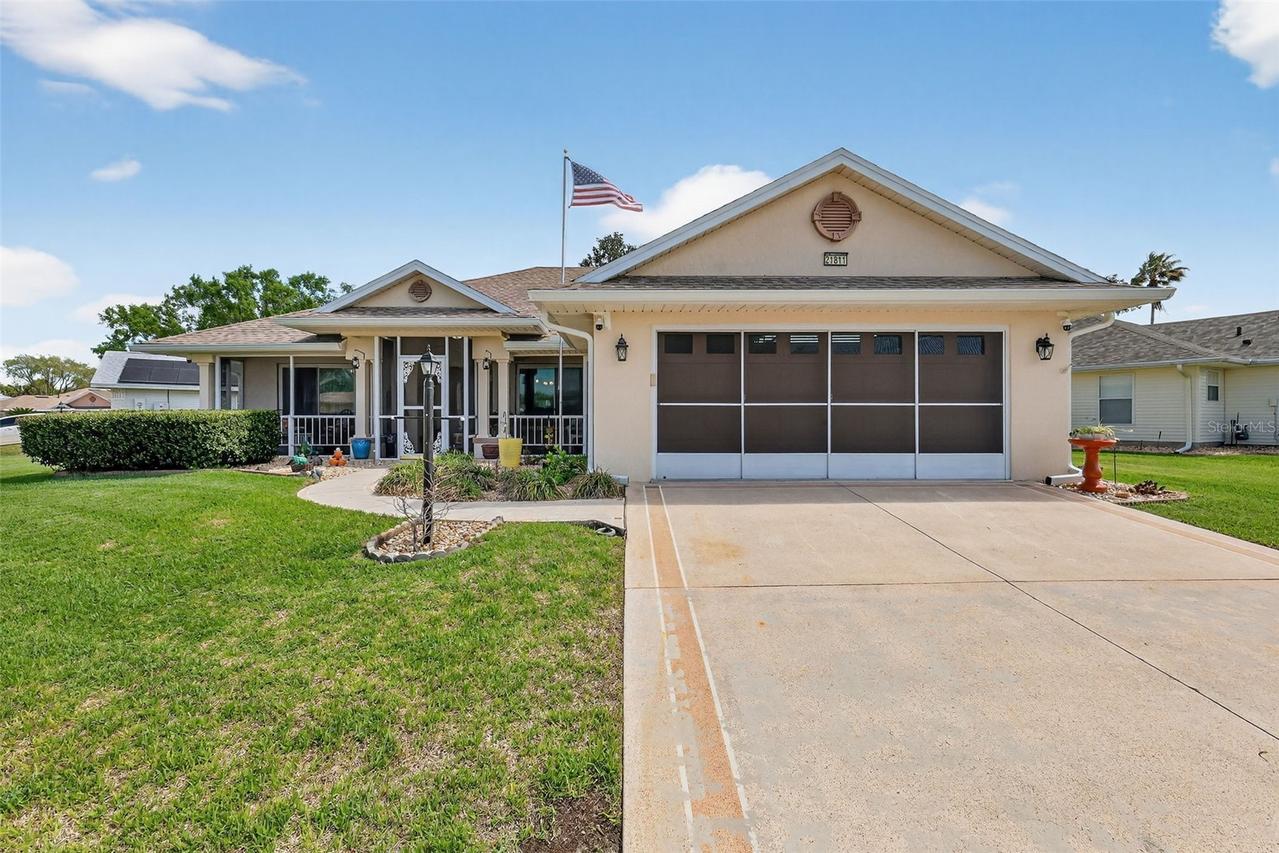 21811 King Henry Ave., Leesburg, FL 34748