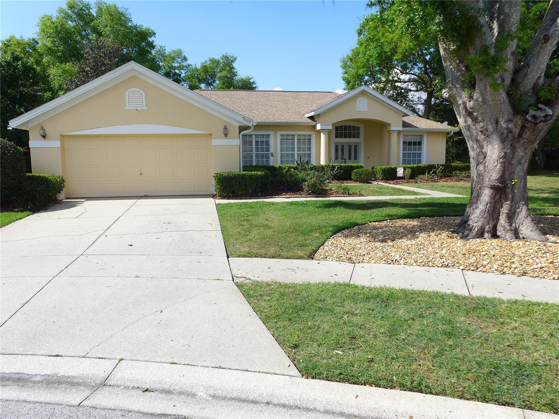 9003 Oakcrest Cir., Mount Dora, FL 32757