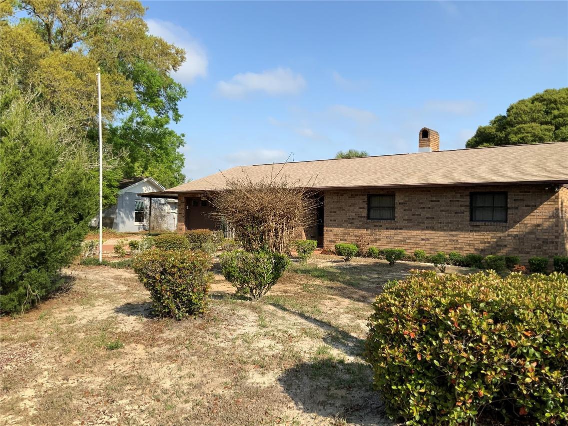 1922 Cornelia Dr., Eustis, FL 32726