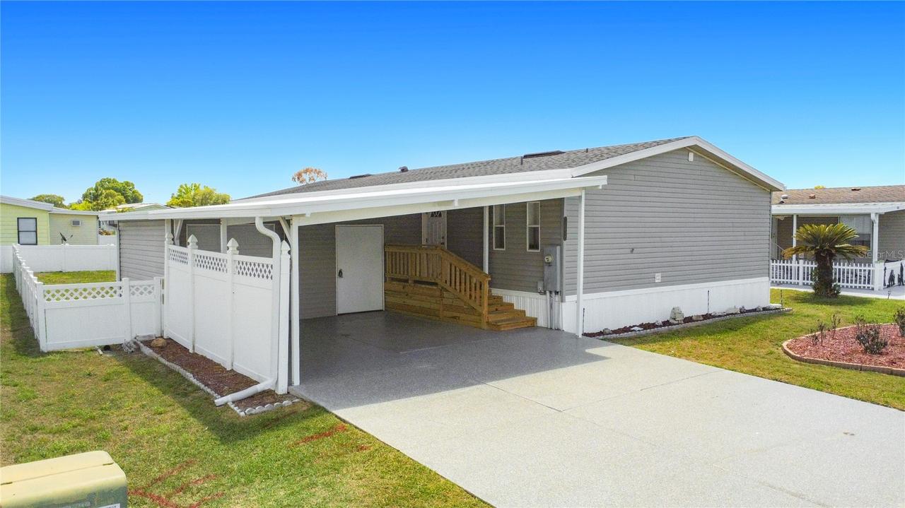 1658 Elkhart Cir., Tavares, FL 32778