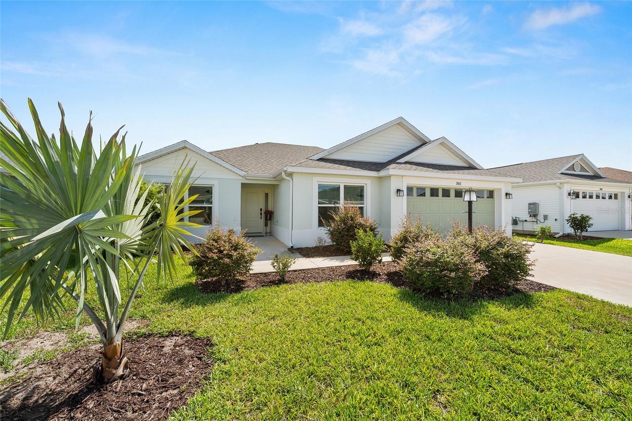 986 Davey Ln., The Villages, FL 32163