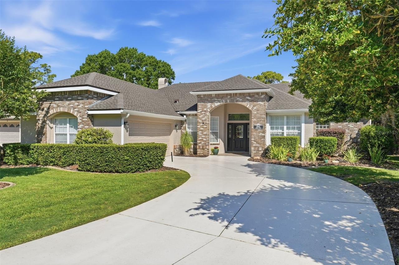 1941 Citrus Ct., Mount Dora, FL 32757