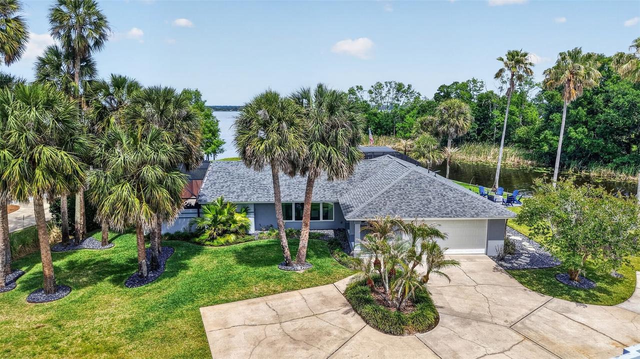 28828 Beauclaire Dr., Tavares, FL 32778