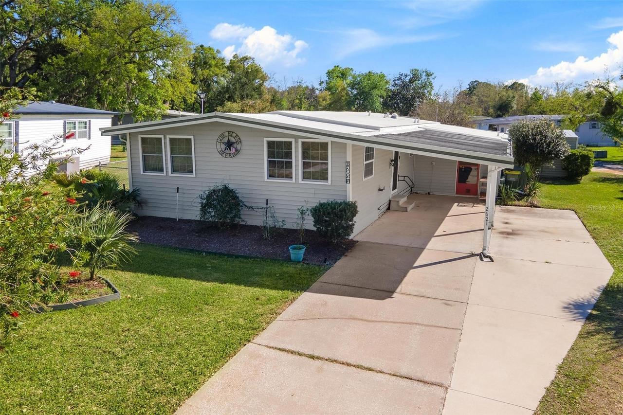 2621 Carpenter Pl., Leesburg, FL 34748