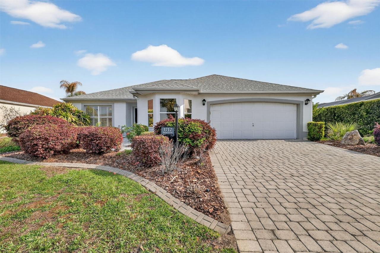1712 Carrera Dr., The Villages, FL 32159