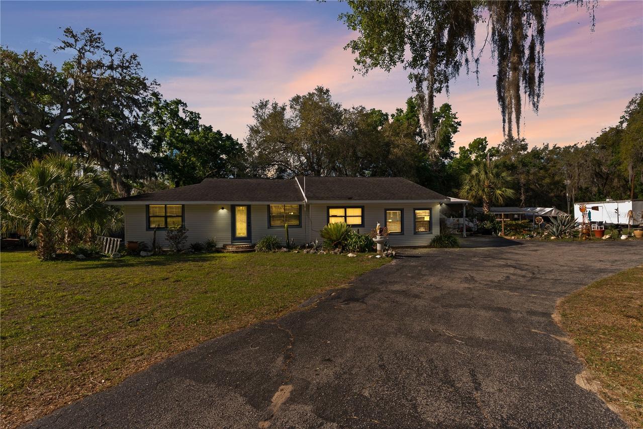 270 W Mcclendon St., Lady Lake, FL 32159