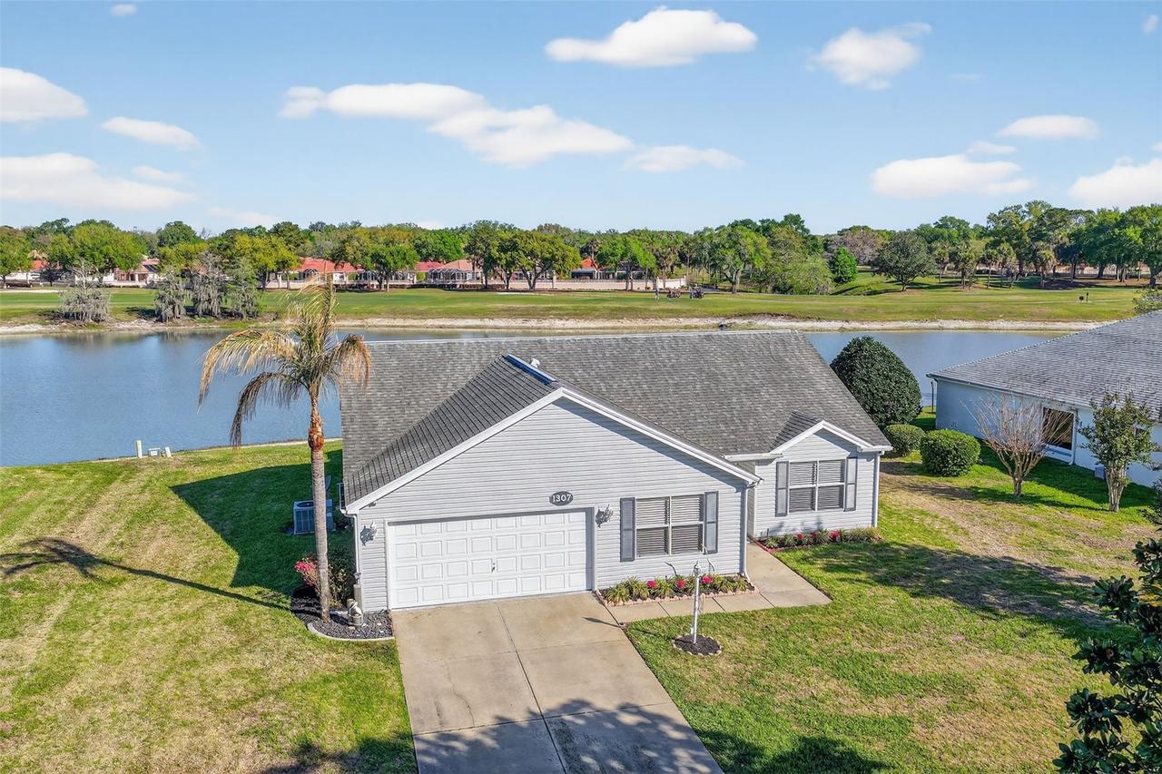 1307 Panama Pl., Lady Lake, FL 32159