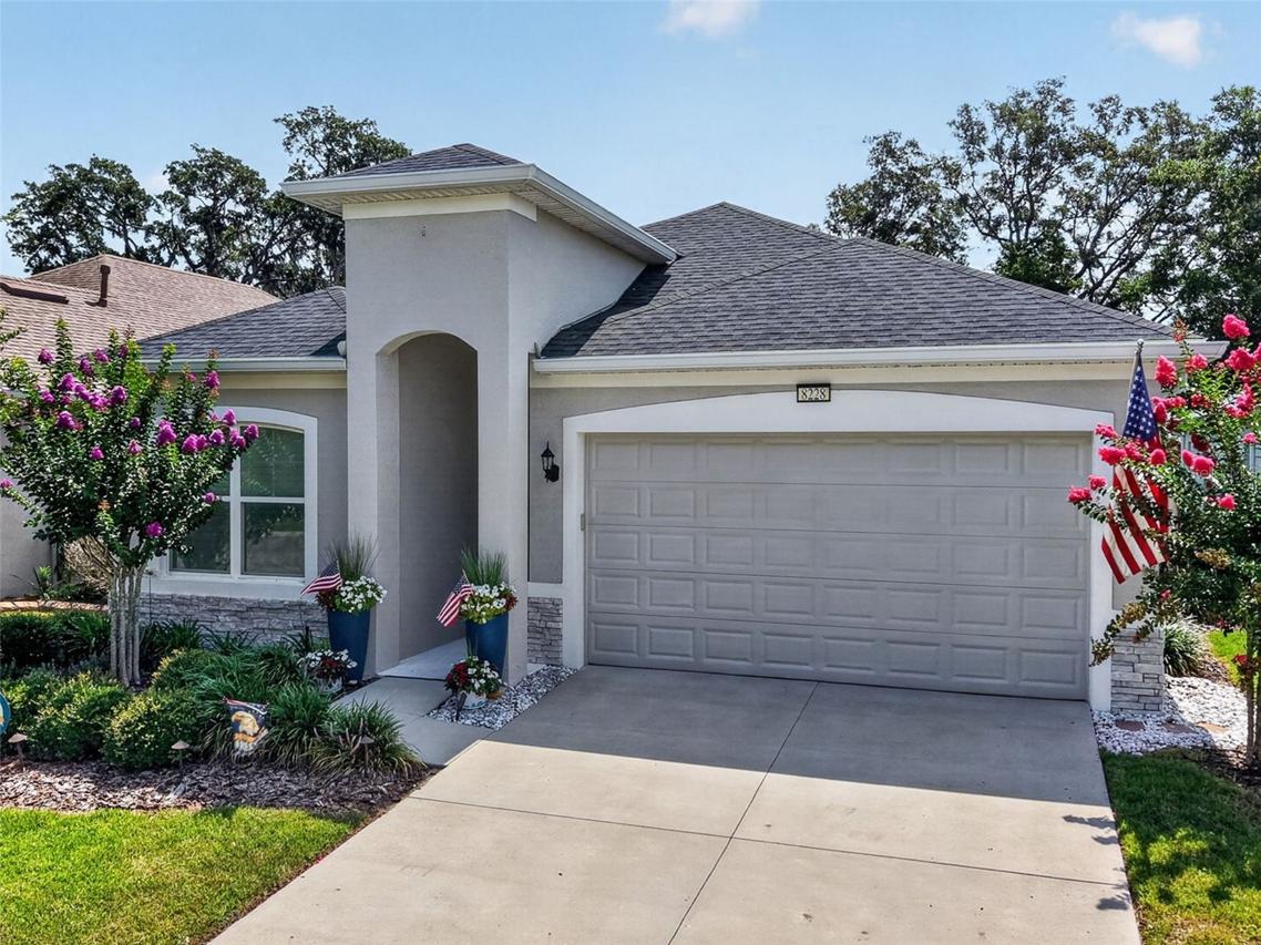 8228 Bridgeport Bay Cir., Mount Dora, FL 32757