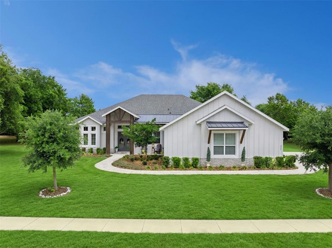 221 Two Lakes Ln., Eustis, FL 32726