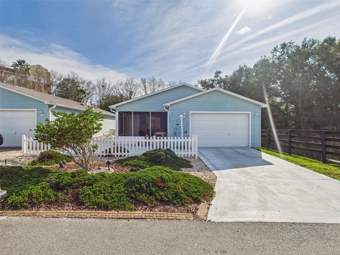 1546 Lozano Ave., The Villages, FL 32159