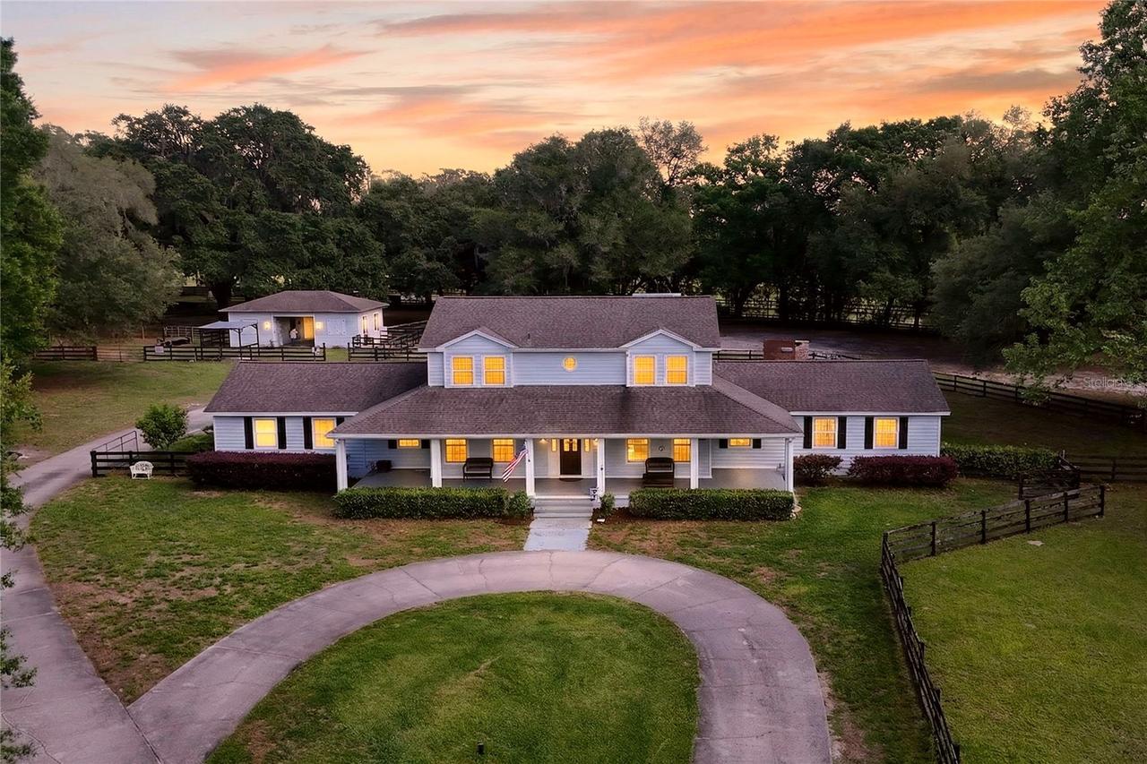 32040 Chestnut Ln., Sorrento, FL 32776