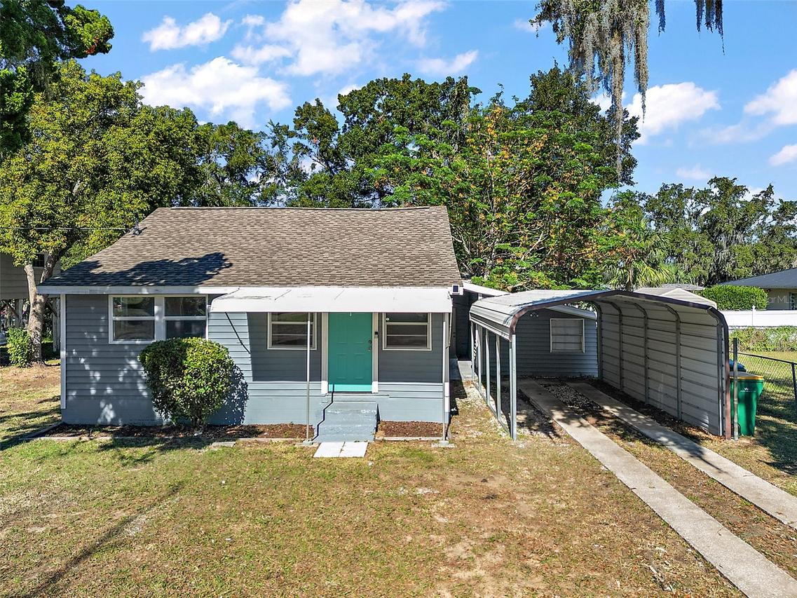 105 W Stevens Ave., Eustis, FL 32726