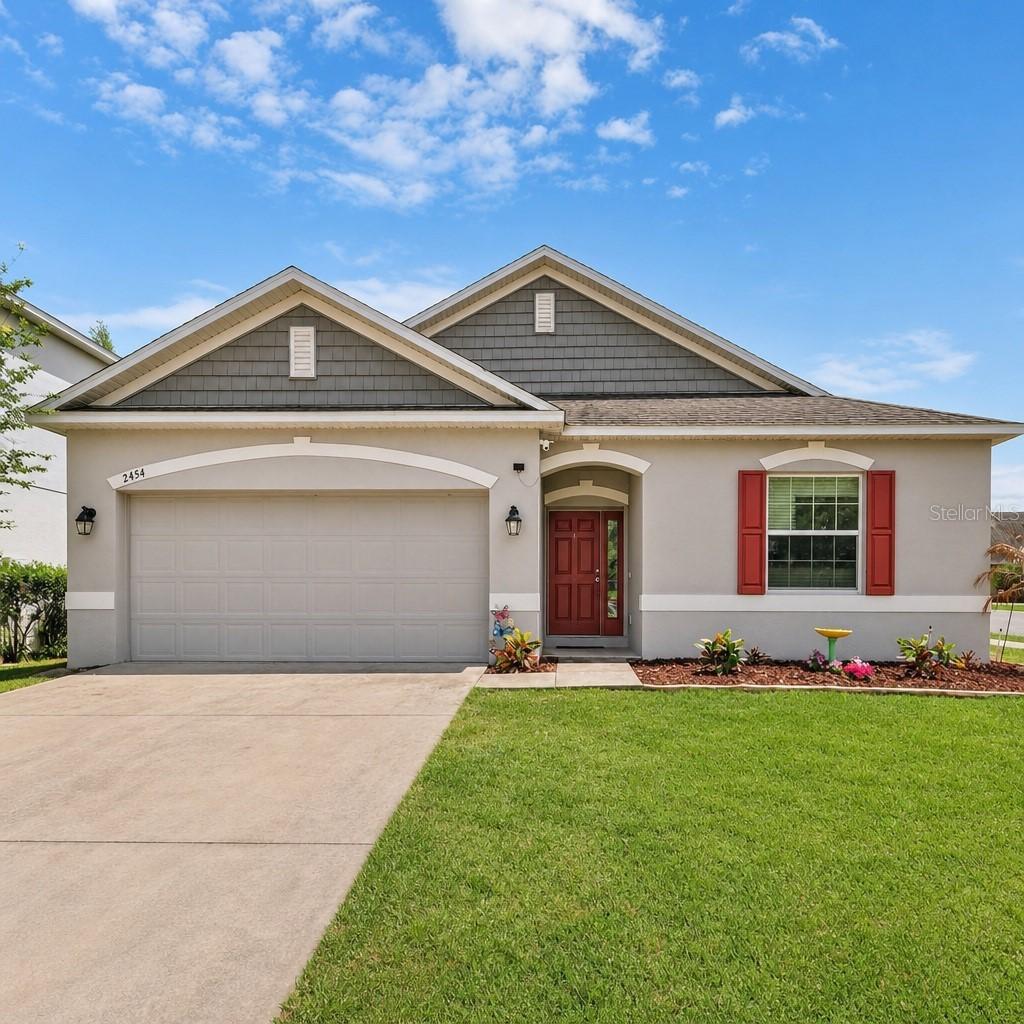 2454 Norwood Pl., Tavares, FL 32778