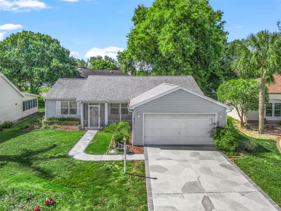 877 Cortez Ave., The Villages, FL 32159