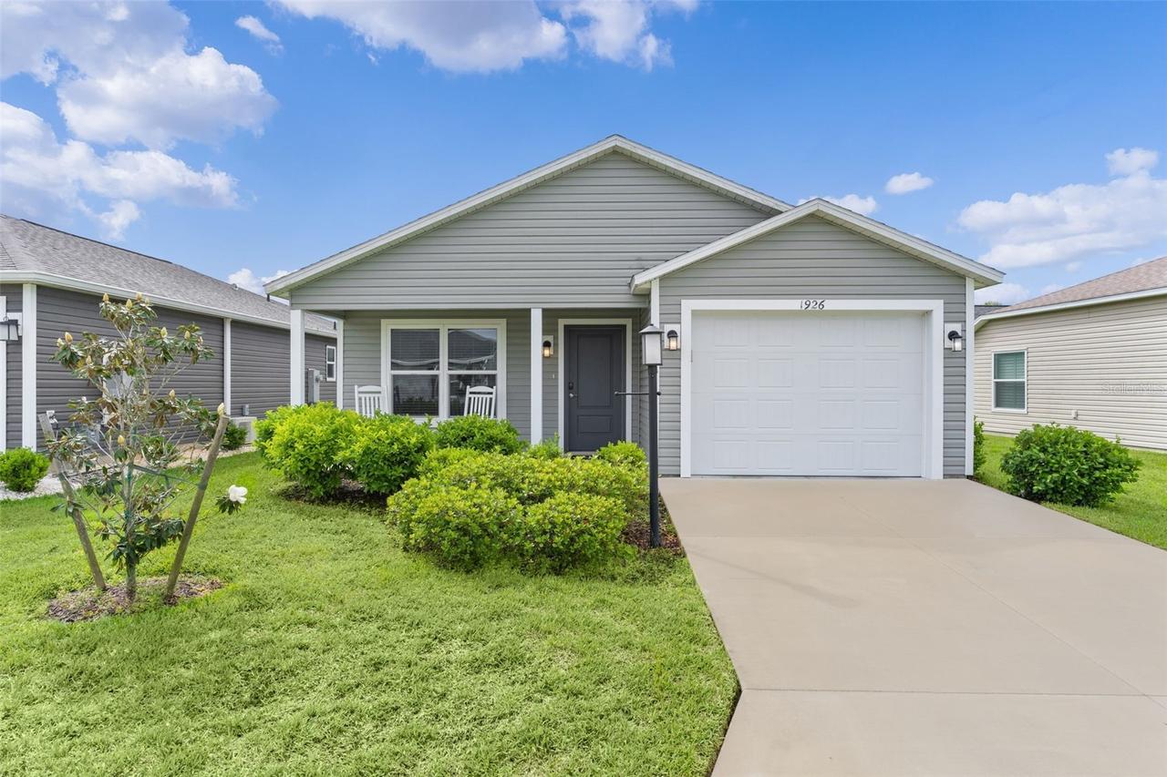 1926 Hux Ct., The Villages, FL 34762