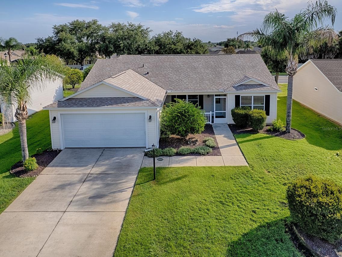 1521 Hollyberry Pl., The Villages, FL 32162