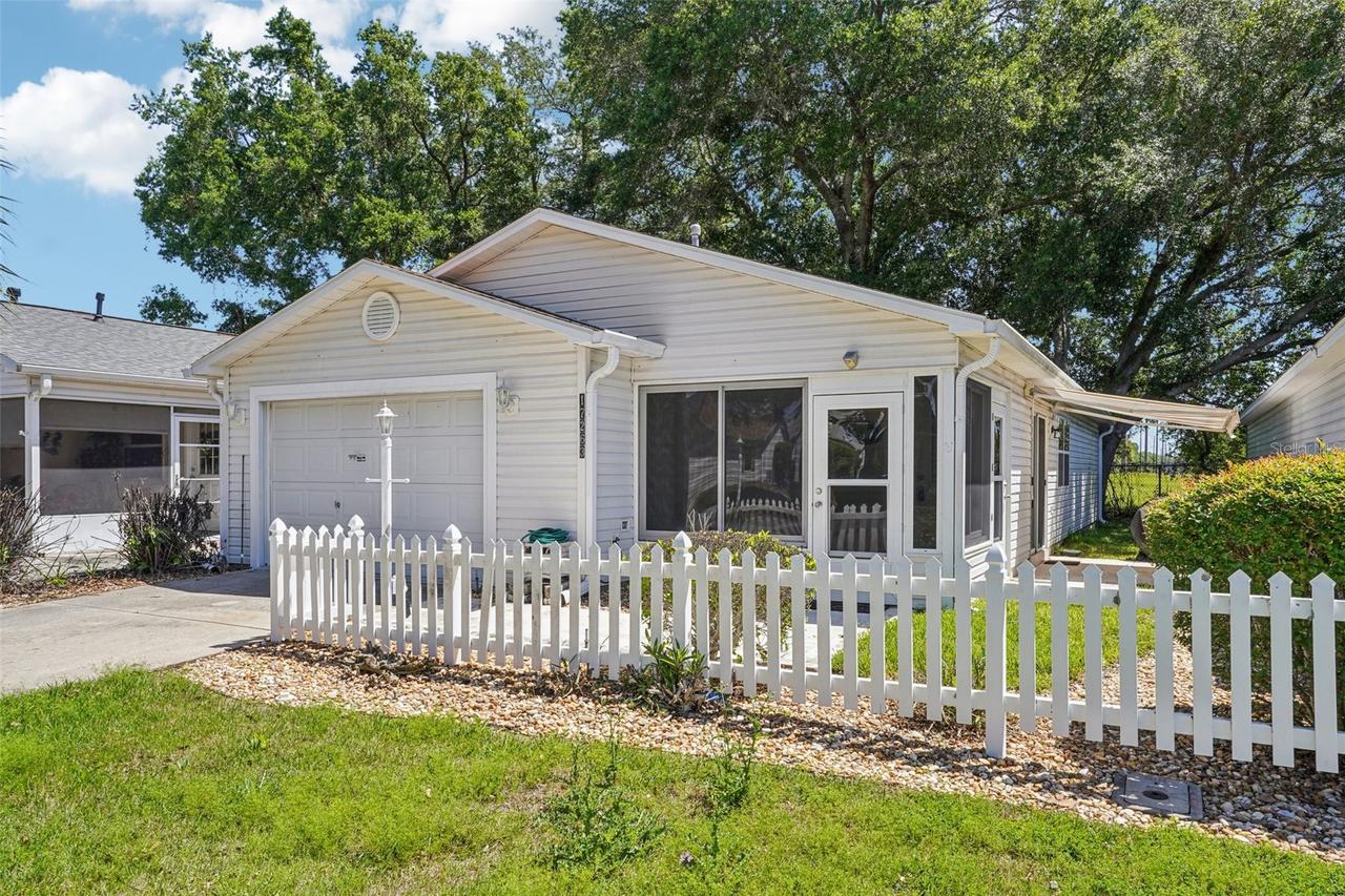 17263 SE 93rd Demoss Ct., The Villages, FL 32162